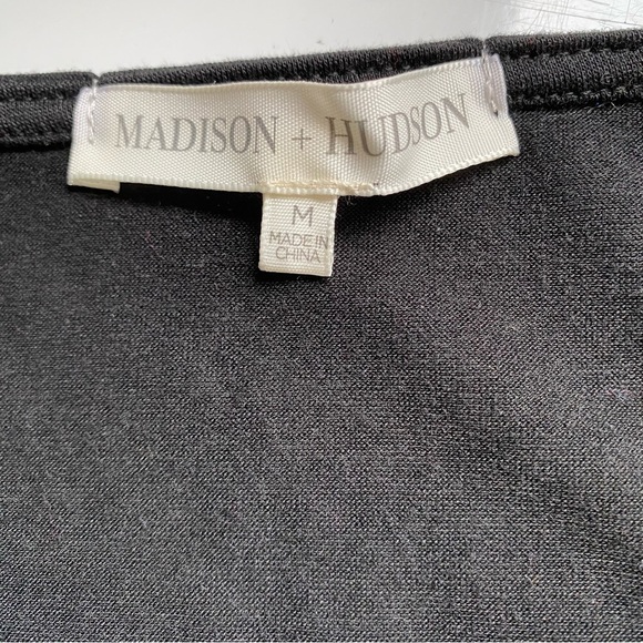 MADISON + HUDSON Gold Metallic Sequin Imitation Sleeveless Top Black Back Size M - Picture 6 of 8